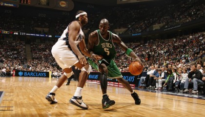 AYX GAME-“腰旗式美式橄榄球：东部新区赛场首次亮相”