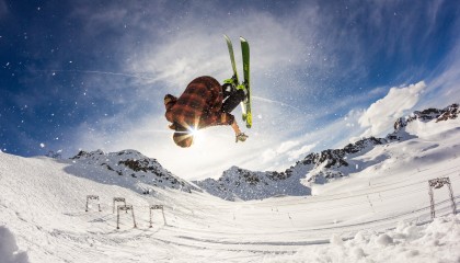 爱游戏官方入口-新加坡队在国际乒联混合团体世界杯上的出色表现分析，新加坡乒乓球对