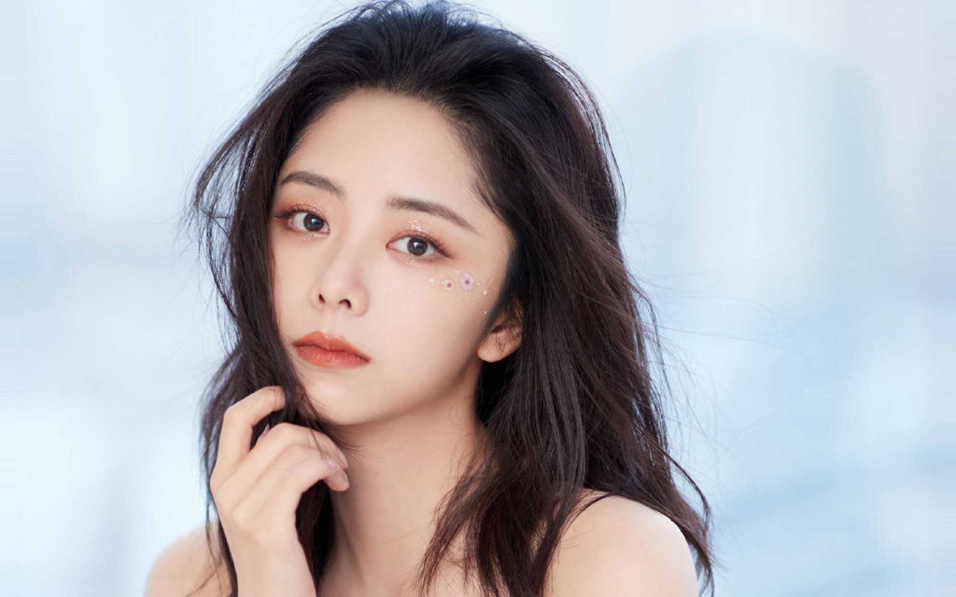 阿伦·斯密斯:以冷静思维指挥全黑队进攻,让比赛节奏变得流畅