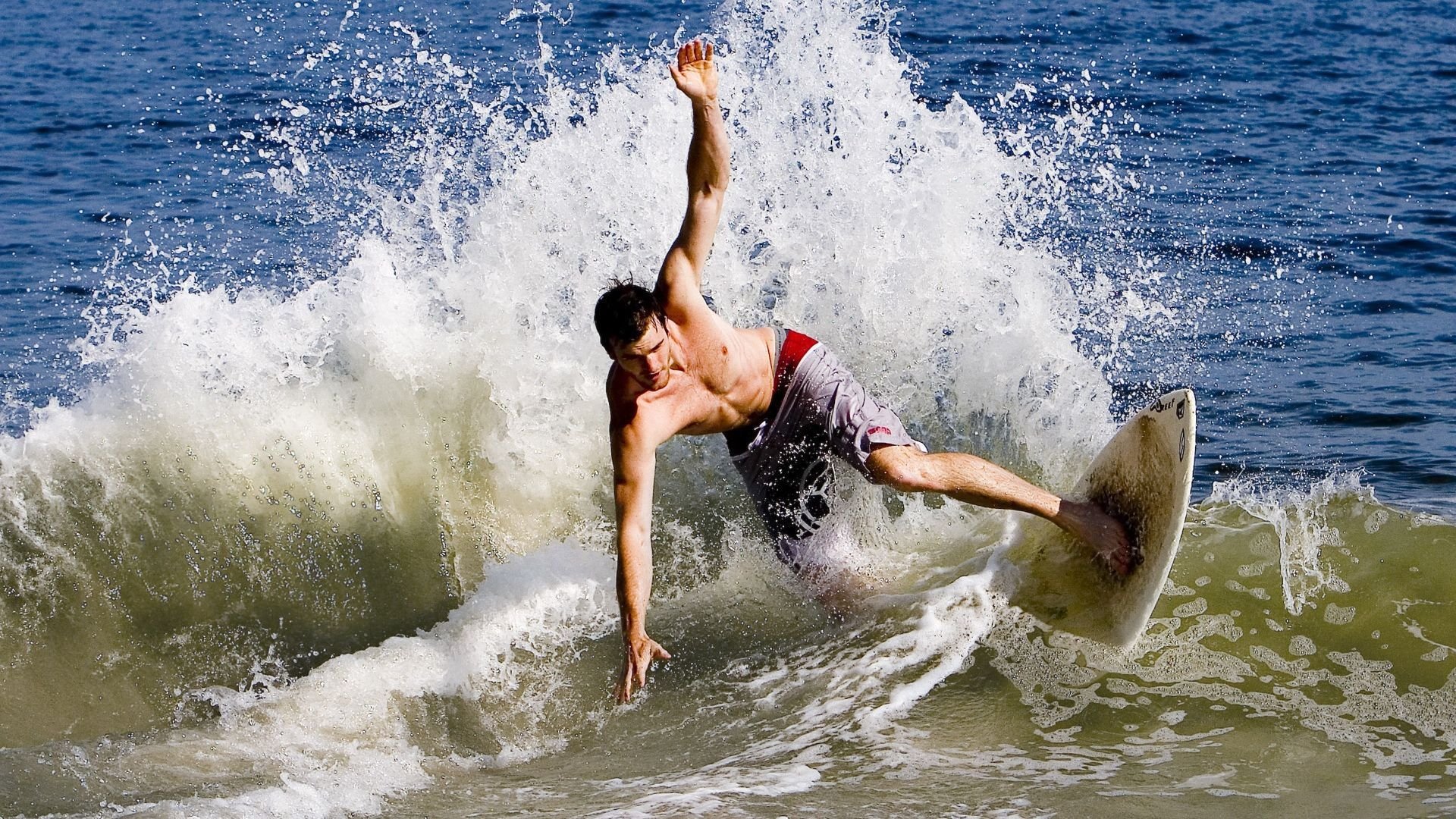 防守对位时如何避免错位被打点，防守对抗怎么不犯规